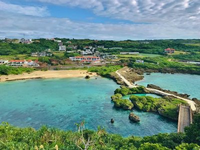 🏞️ 둘러싸인 용수 해양 정원 (인갸 마린 가든)